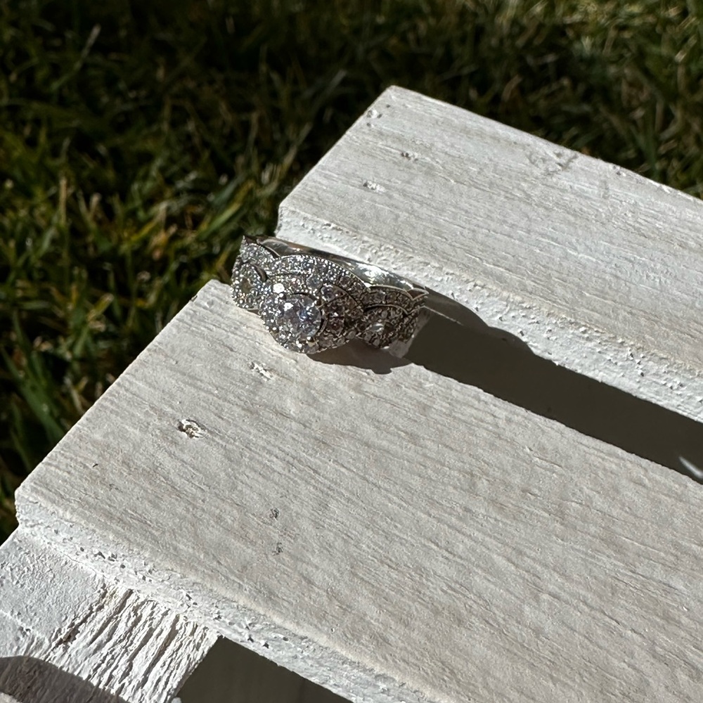 Kay Jewelers Silver and White Diamond Ring - Picture 2 of 10